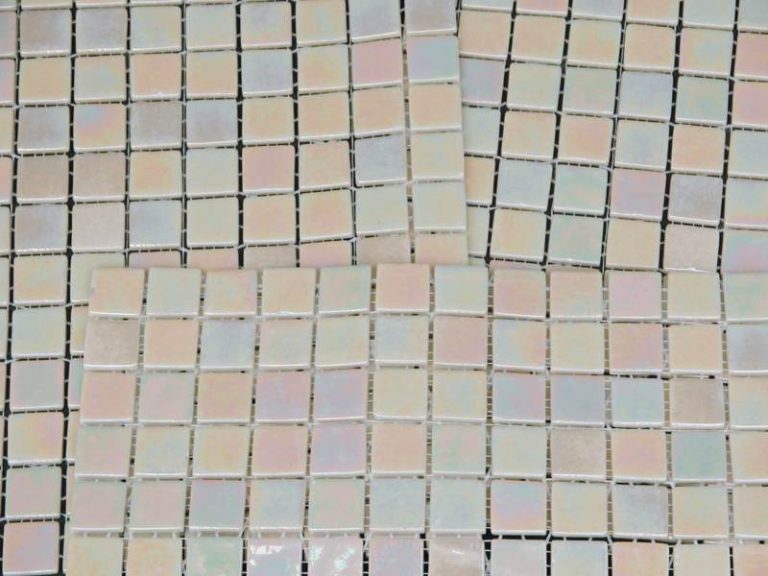 glass_mosaic_acquaris_magnolia